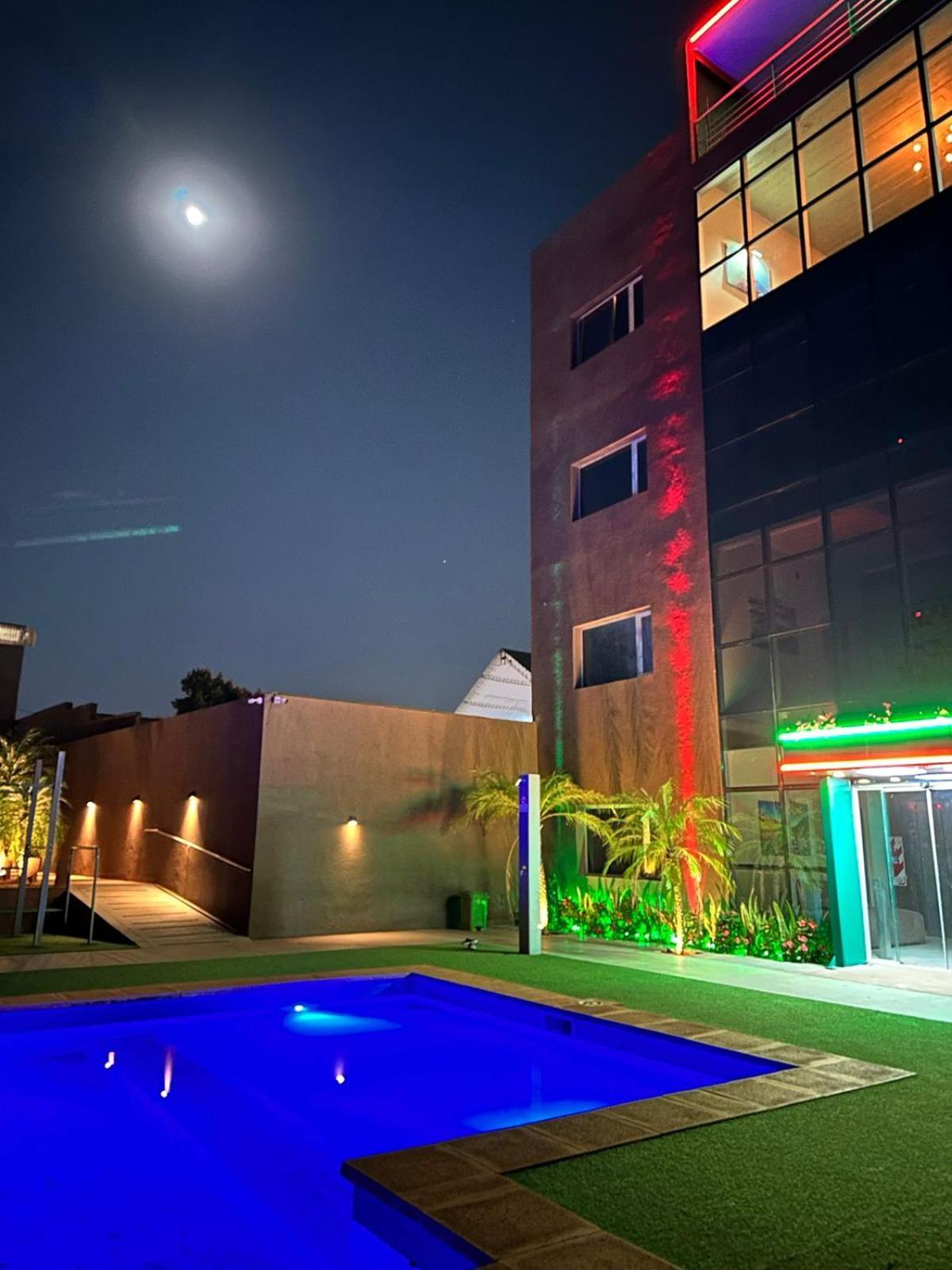 Hotel Boutique Genova Puerto Iguazu Luaran gambar